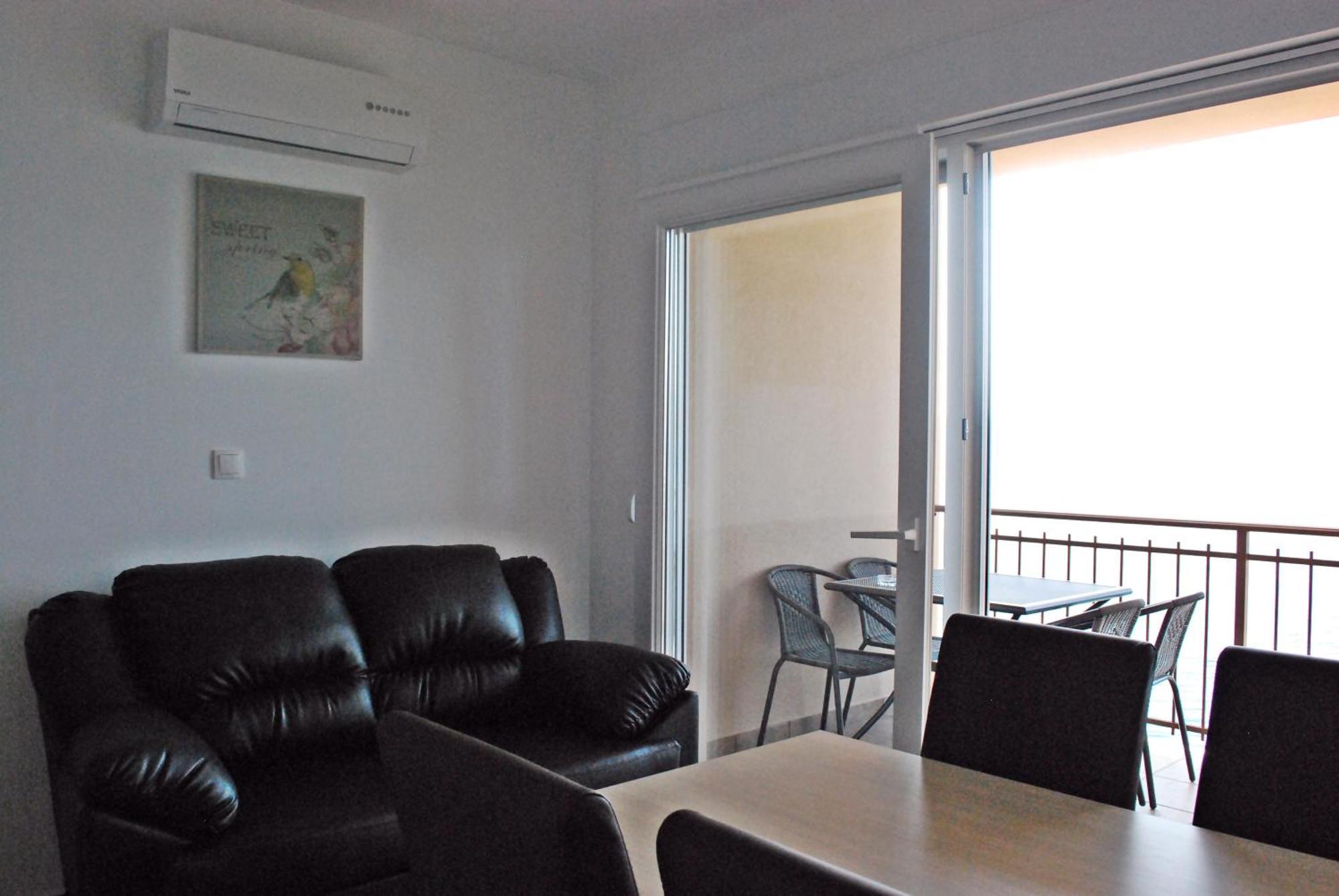 Apartments Nostro Omis Exterior photo