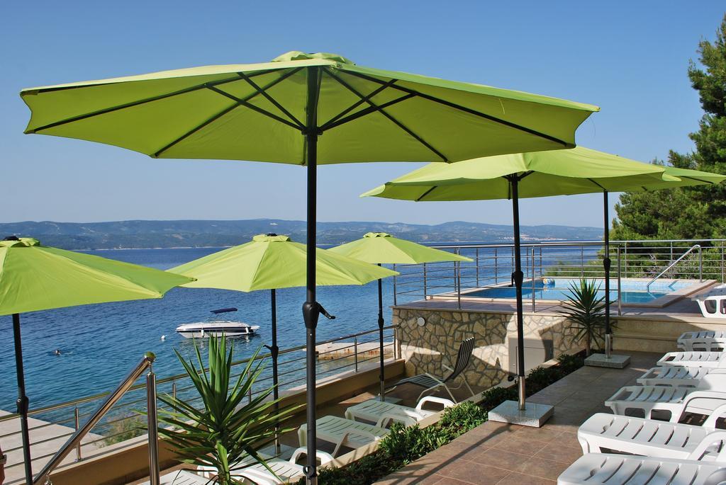 Apartments Nostro Omis Exterior photo