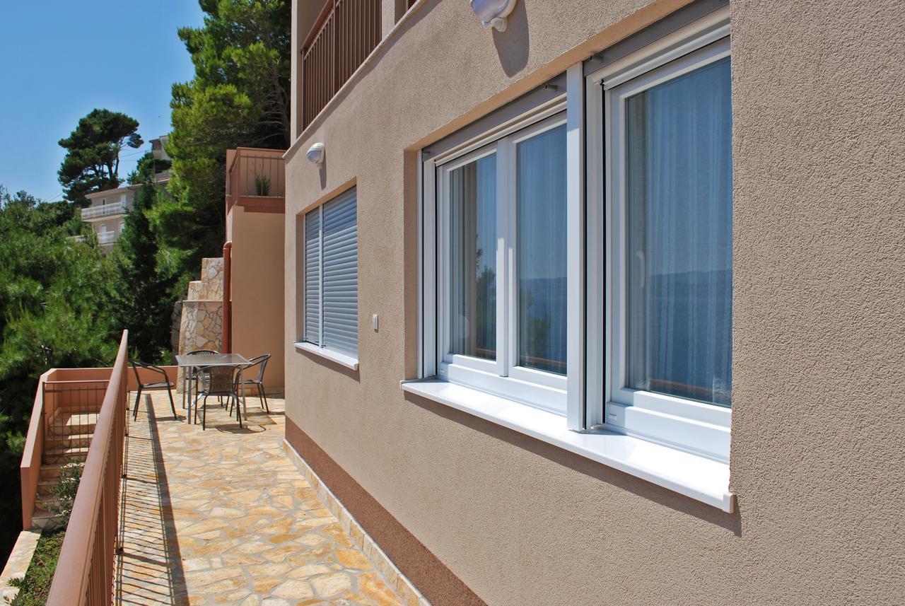 Apartments Nostro Omis Exterior photo